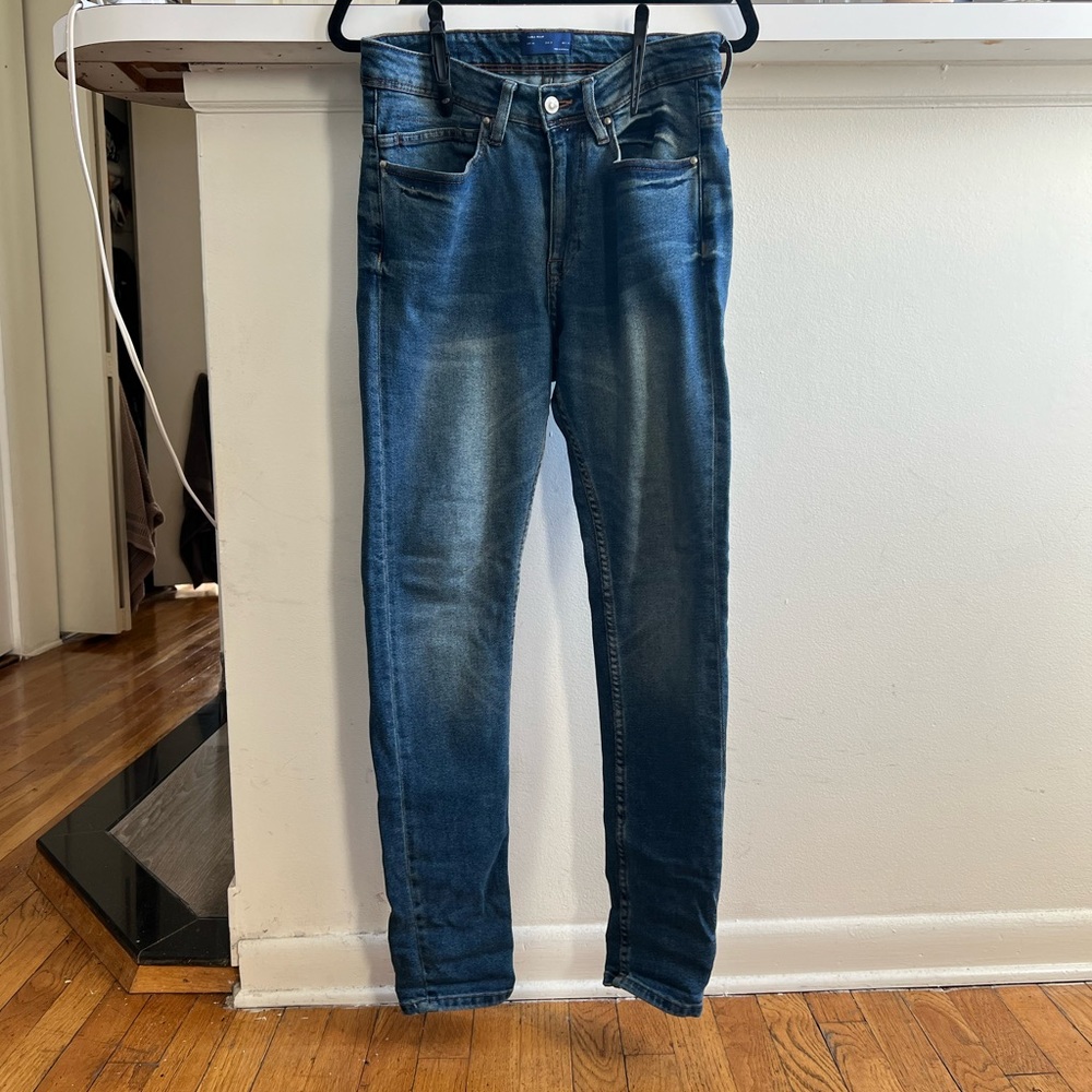 Zara medium/dark wash jeans